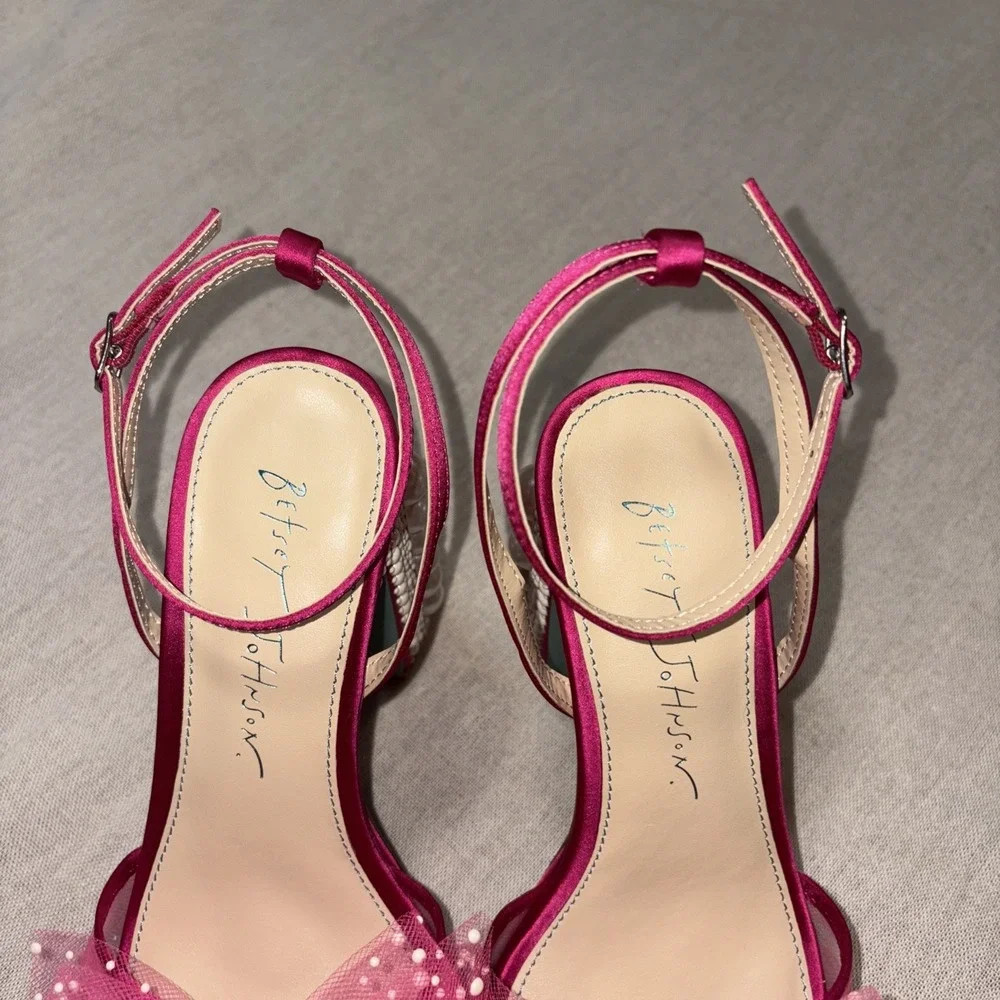 NWOB Betsey Johnson Lulu Women's Sandal Size 7M‎ Pink Bow Pearl Wedding Block - Picture 3 of 5